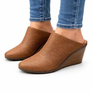 Size 8.5 Lucky Brand Larsson Women’s Leather Wedge Mules Brown Perforated Shoes